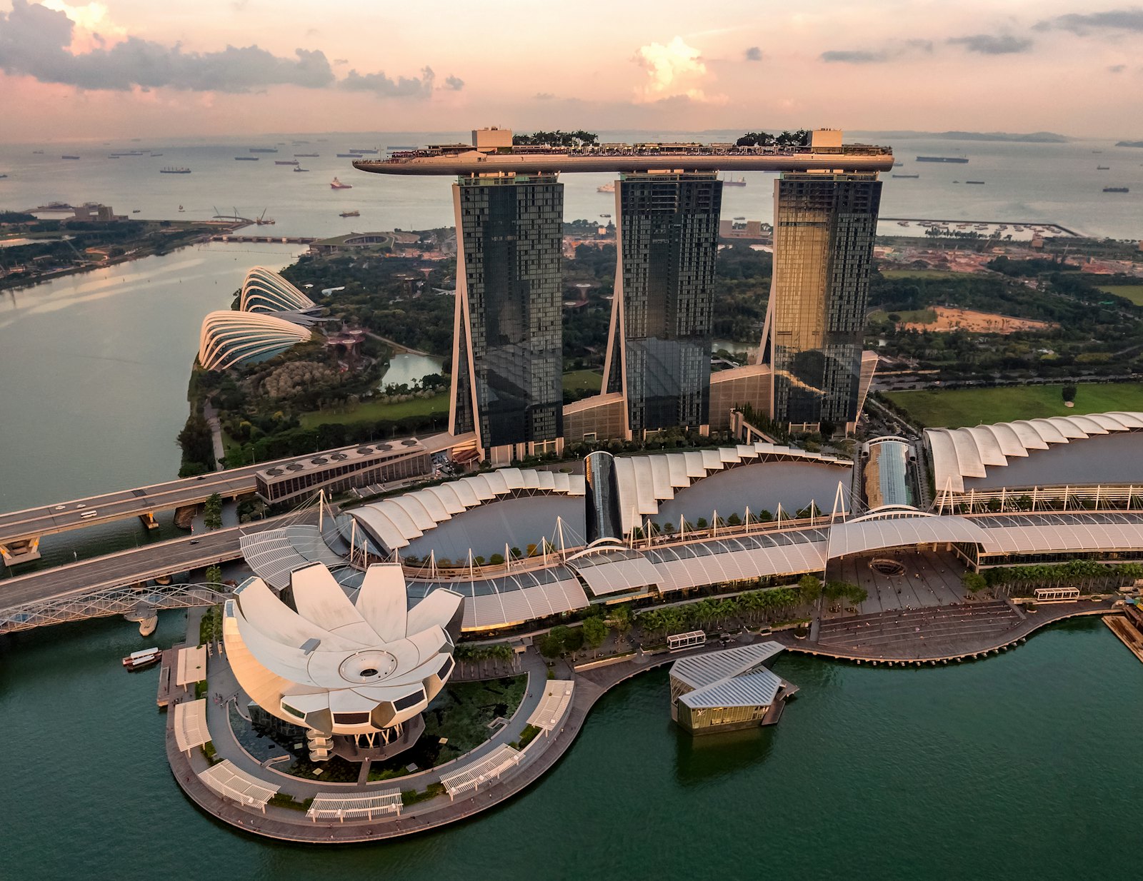 Vista de Singapur — transfer privado con Ridezio